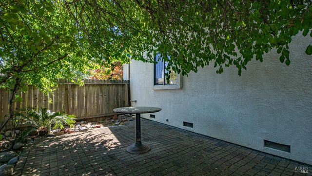 709 Palermo Dr, Suisun City, CA 94585