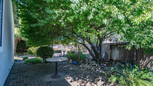 709 Palermo Dr, Suisun City, CA 94585