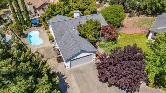 709 Palermo Dr, Suisun City, CA 94585