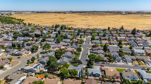 709 Palermo Dr, Suisun City, CA 94585