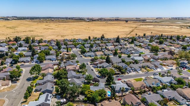 709 Palermo Dr, Suisun City, CA 94585