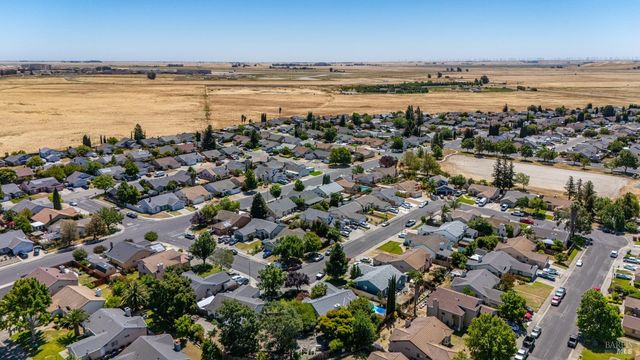 709 Palermo Dr, Suisun City, CA 94585