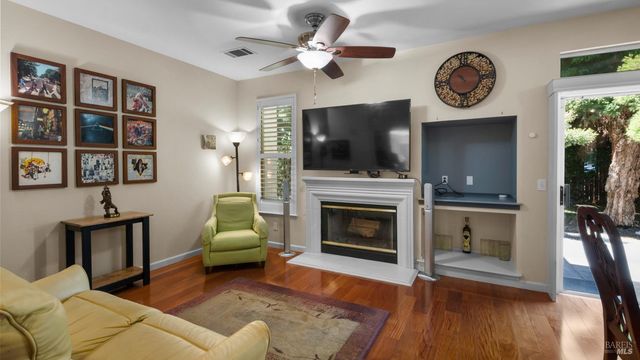 709 Palermo Dr, Suisun City, CA 94585