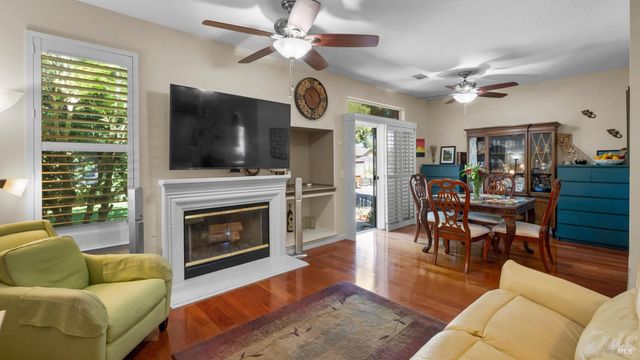 709 Palermo Dr, Suisun City, CA 94585