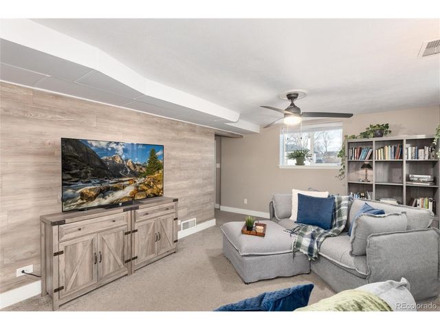 2715 Xavier St, Denver, CO 80212