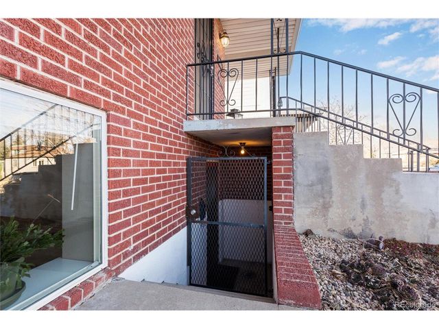 2715 Xavier St, Denver, CO 80212