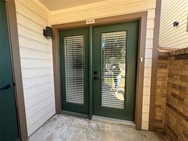 2305 Basil Drive D108, Arlington, TX 76006