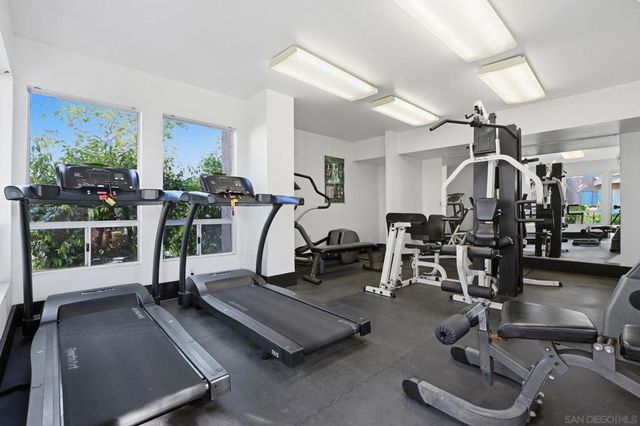 230 Diamond way 147, Vista, CA 92083