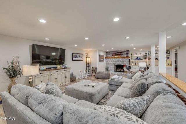 4616 Highlea Drive, Kingsport, TN 37663