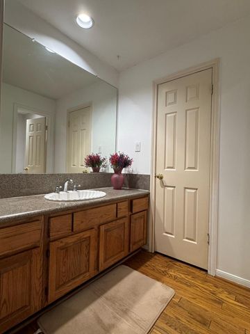 5200 Weslayan Street 311, Houston, TX 77005
