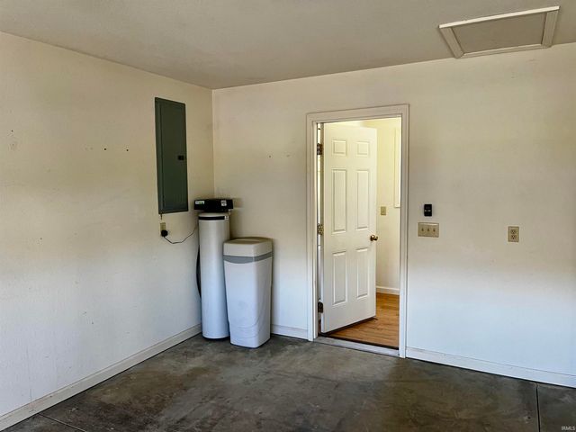 14 Cobblestone Boulevard, Gas City, IN 46933