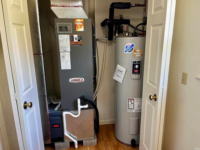 14 Cobblestone Boulevard, Gas City, IN 46933