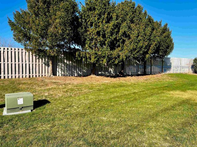 14 Cobblestone Boulevard, Gas City, IN 46933