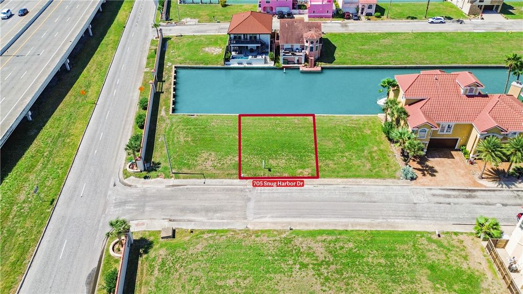 705 Snug Harbor, Corpus Christi, TX 78402 — photo 2