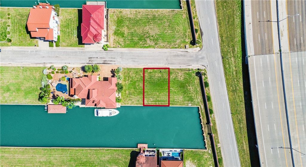 705 Snug Harbor, Corpus Christi, TX 78402 — photo 4