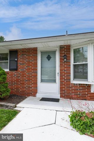 1118 HARRIET AVE, Lancaster, PA 17601