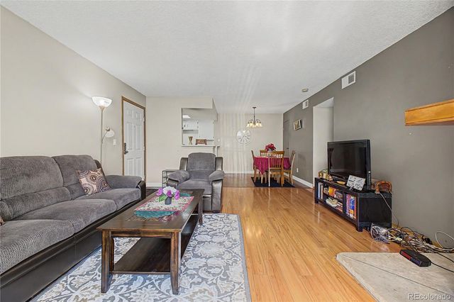 942 S Walden Street 106, Aurora, CO 80017