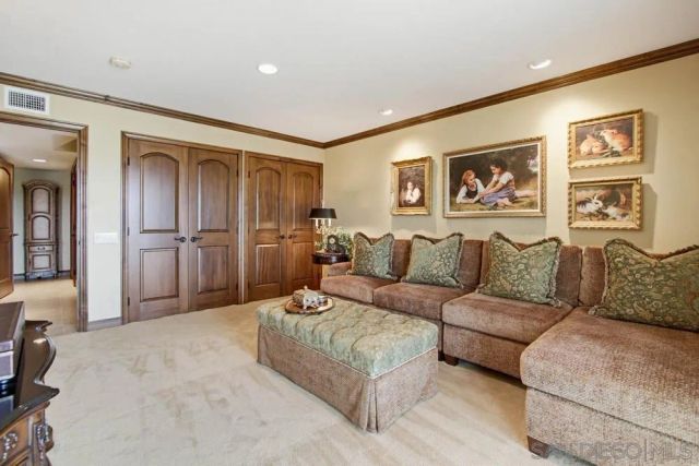 1366 Camino Lujan, San Diego, CA 92111