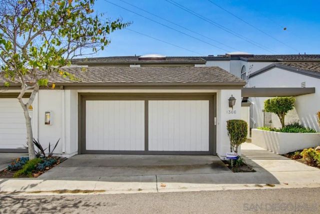 1366 Camino Lujan, San Diego, CA 92111