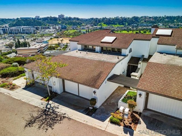 1366 Camino Lujan, San Diego, CA 92111