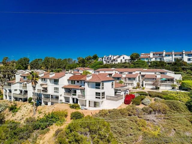 1366 Camino Lujan, San Diego, CA 92111