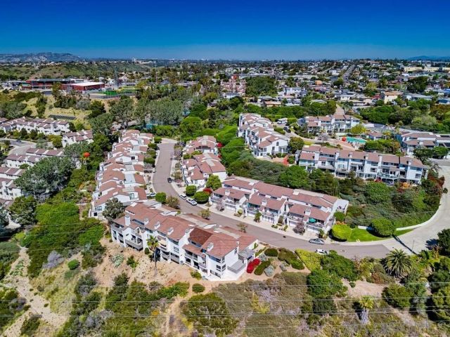 1366 Camino Lujan, San Diego, CA 92111