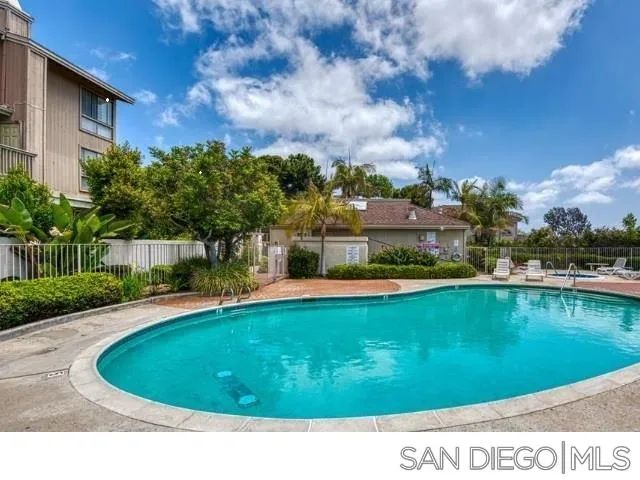 1366 Camino Lujan, San Diego, CA 92111