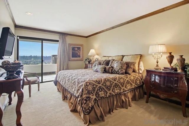 1366 Camino Lujan, San Diego, CA 92111