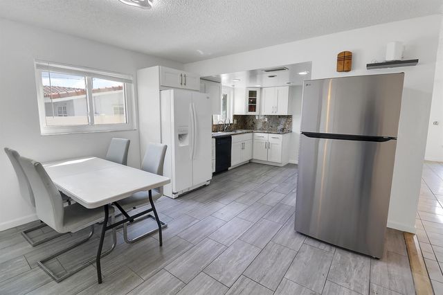 2233 NW 3rd Avenue, Boca Raton, FL 33431