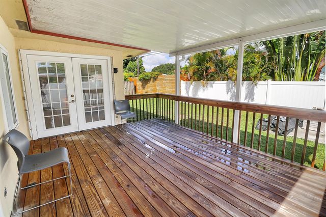 2233 NW 3rd Avenue, Boca Raton, FL 33431