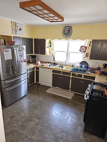 411 N 3rd Avenue, Maywood, IL 60153
