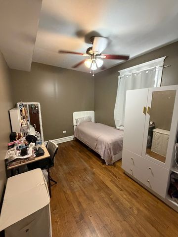 4421 N Kimball Avenue, Chicago, IL 60625