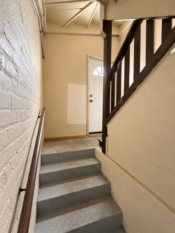 4421 N Kimball Avenue, Chicago, IL 60625
