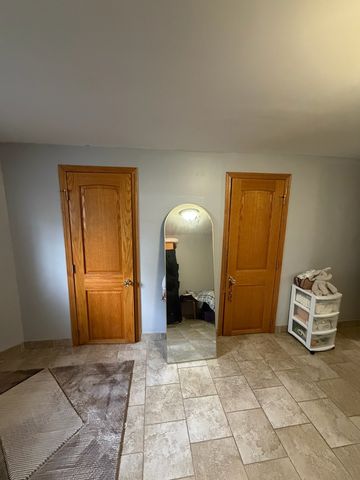 4421 N Kimball Avenue, Chicago, IL 60625