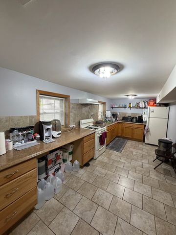 4421 N Kimball Avenue, Chicago, IL 60625