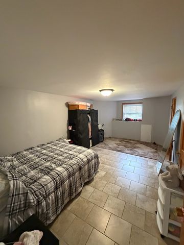 4421 N Kimball Avenue, Chicago, IL 60625