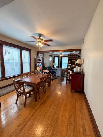 4421 N Kimball Avenue, Chicago, IL 60625