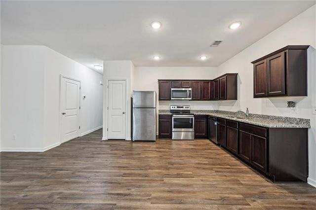 3294 Tarian Way, Decatur, GA 30034