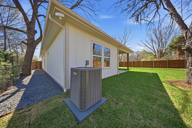 721 High School Drive, Seagoville, TX 75159