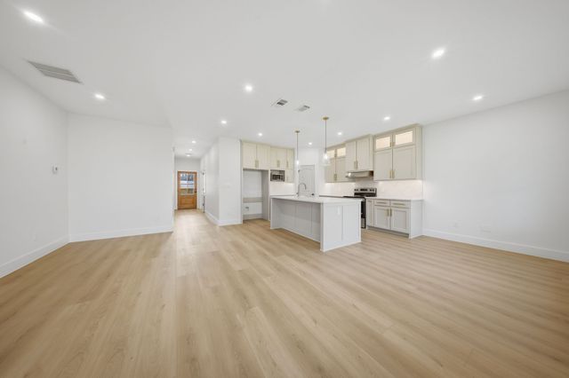 721 High School Drive, Seagoville, TX 75159