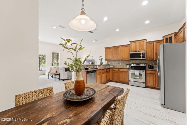 1700 HOLLOW GLEN Drive, Middleburg, FL 32068