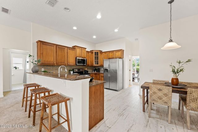 1700 HOLLOW GLEN Drive, Middleburg, FL 32068