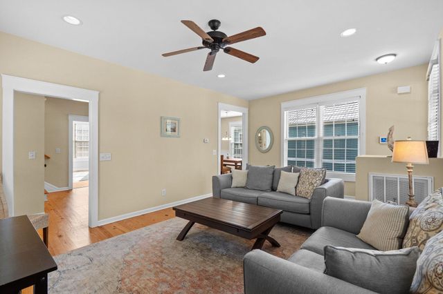 8 Sandlapper Way, Pawleys Island, SC 29585