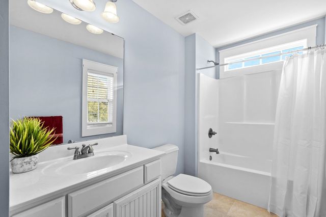 8 Sandlapper Way, Pawleys Island, SC 29585