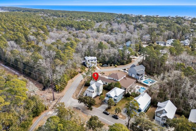 8 Sandlapper Way, Pawleys Island, SC 29585