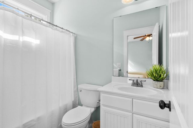 8 Sandlapper Way, Pawleys Island, SC 29585