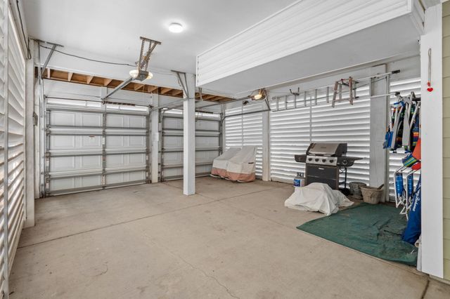 8 Sandlapper Way, Pawleys Island, SC 29585