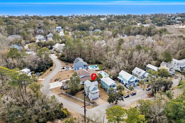 8 Sandlapper Way, Pawleys Island, SC 29585
