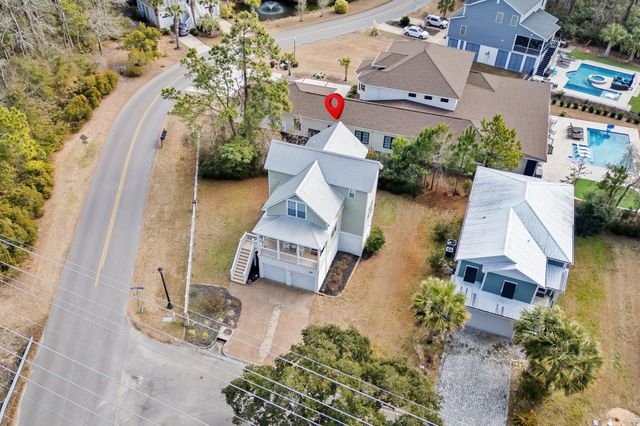 8 Sandlapper Way, Pawleys Island, SC 29585