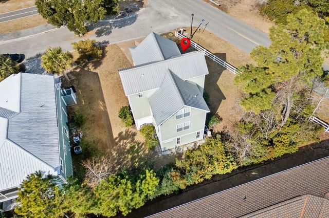 8 Sandlapper Way, Pawleys Island, SC 29585
